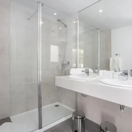 New Penthouse In Marbella 아파트 *