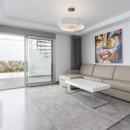 Apartment New Penthouse In Marbella Estepona