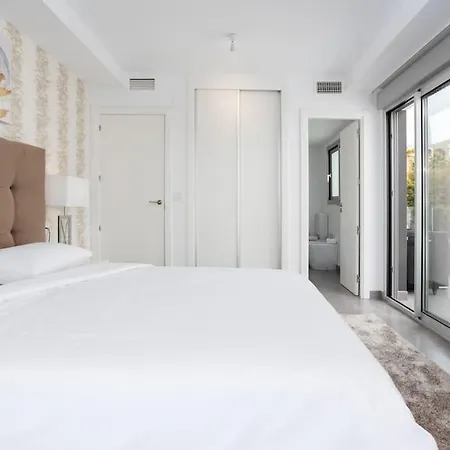 New Penthouse In Marbella 아파트